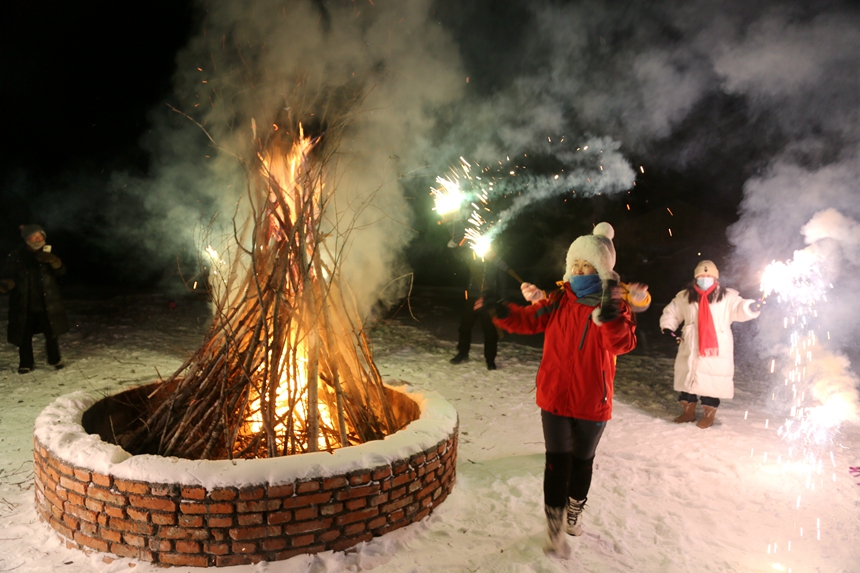 大興安嶺地區(qū)呼中區(qū)舉辦“興安之巔森林冰雪穿越季”活動