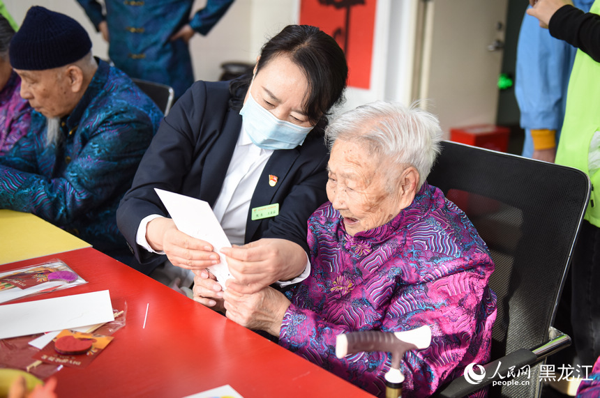 新春走基層丨福利院里的幸福年