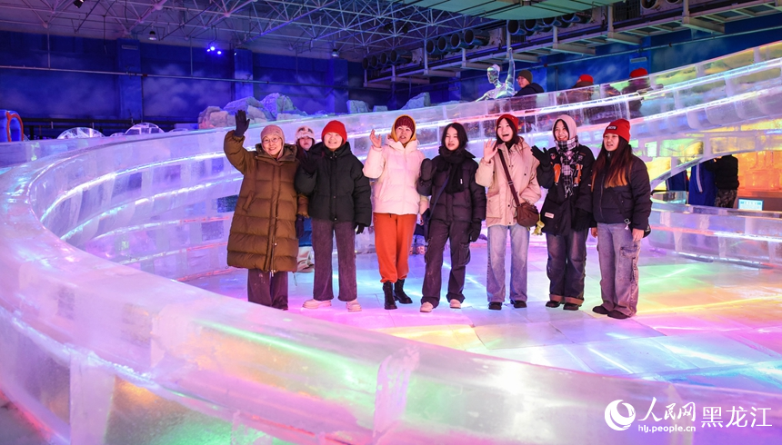 打卡新景點！“爾濱”冰雪藝術(shù)四季綻放